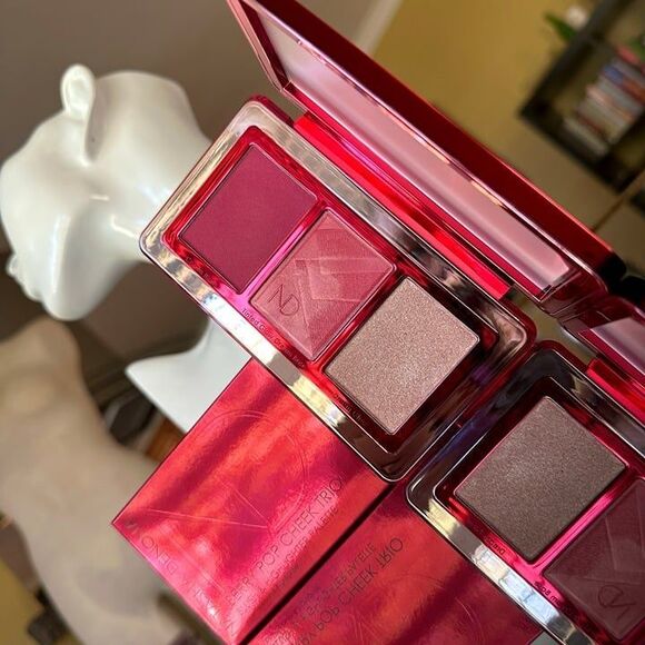 Natasha Denona Berry Pop Cheek Trio Cranberry Red Glow Cream Blush Highlight - Picture 5 of 12